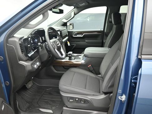 New 2026 GMC Sierra 1500 Elevation w/ Preferred Package image 9