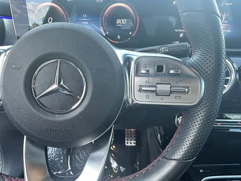 Used 2021 Mercedes-Benz CLA 250 image 25