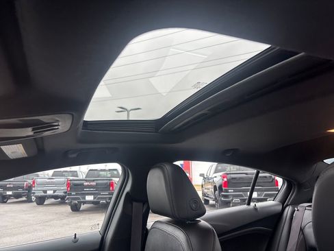 Used 2016 Chevrolet Cruze Premier image 28