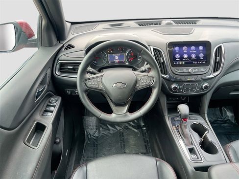 Used 2024 Chevrolet Equinox RS w/ RS Leather Package image 23