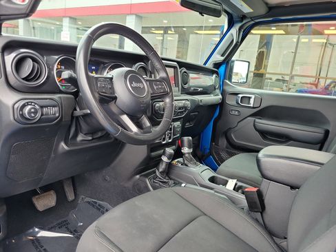 Used 2022 Jeep Gladiator Sport AWD/4WD image 19
