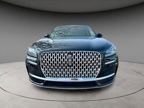 New 2024 Lincoln Corsair AWD w/ Equipment Group 102A image 2