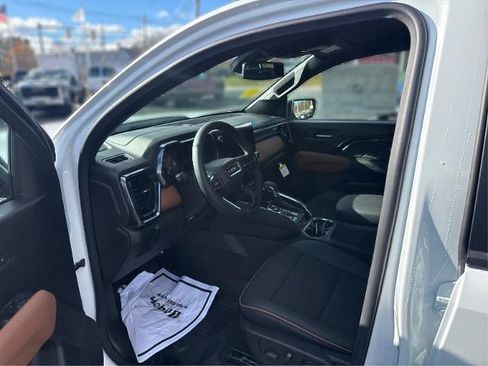 New 2026 GMC Canyon AT4 image 11