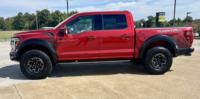 Used 2025 Ford F150 Raptor w/ Equipment Group 803A Raptor R AWD/4WD image 2