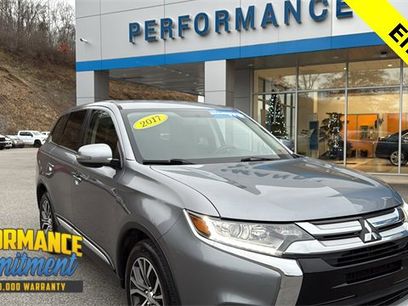 Used 2017 Mitsubishi Outlander SE