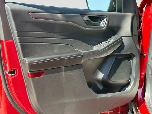 Used 2025 Ford Escape Active FWD image 18