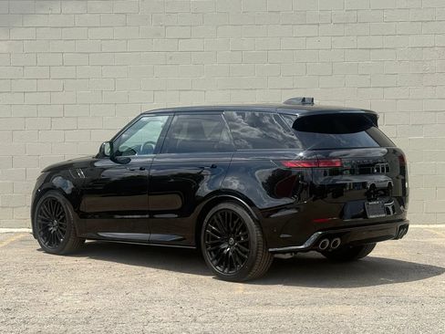 Used 2024 Land Rover Range Rover Sport AWD/4WD image 7
