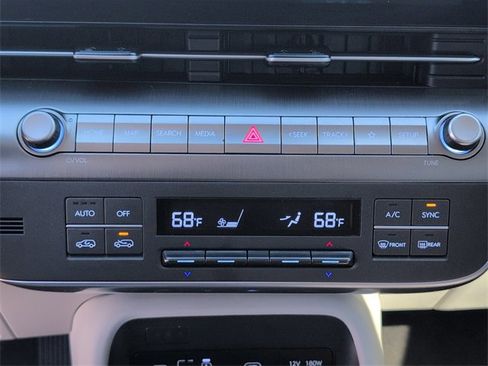 Used 2024 Hyundai Kona SEL image 20