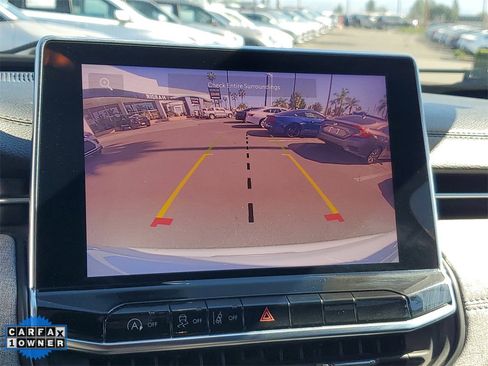 Used 2024 Jeep Compass Latitude image 28