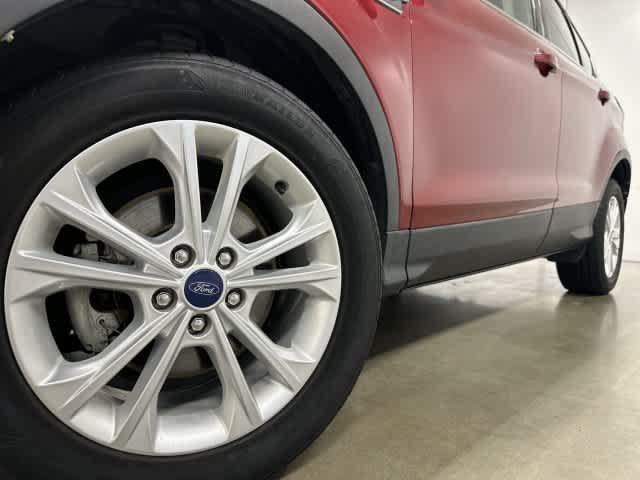 Used 2017 Ford Escape SE w/ Equipment Group 201A FWD image 28