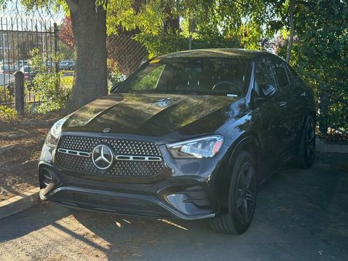 Used 2025 Mercedes-Benz GLE 450 4MATIC Coupe image 2