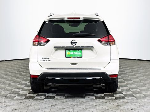 Used 2019 Nissan Rogue SL w/ Premium Package FWD image 8