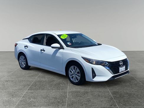Used 2025 Nissan Sentra S FWD image 7
