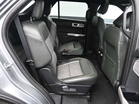 Used 2022 Ford Explorer Timberline w/ Timberline Technology Package AWD/4WD image 26
