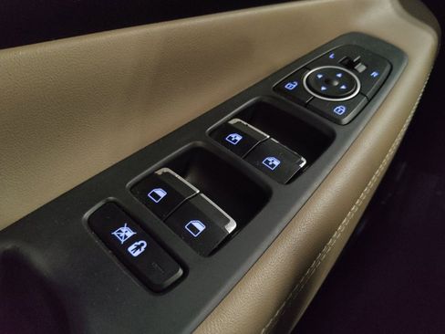 Used 2019 Hyundai Santa Fe FWD image 27