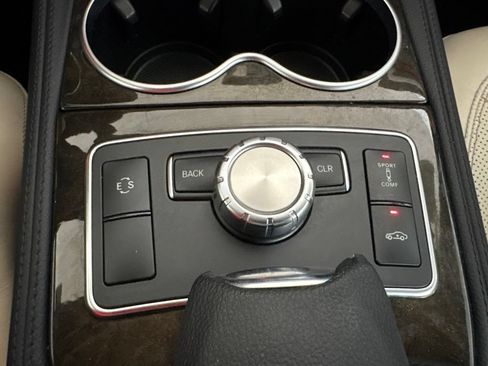 Used 2012 Mercedes-Benz CLS 550 image 15