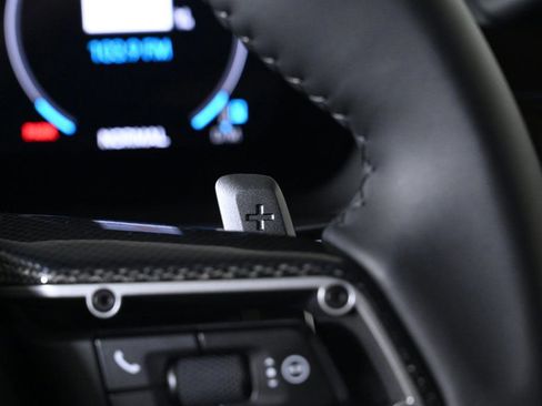 Certified 2025 Porsche Cayenne GTS image 20