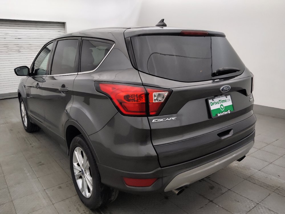 Used 2019 Ford Escape SE FWD image 5