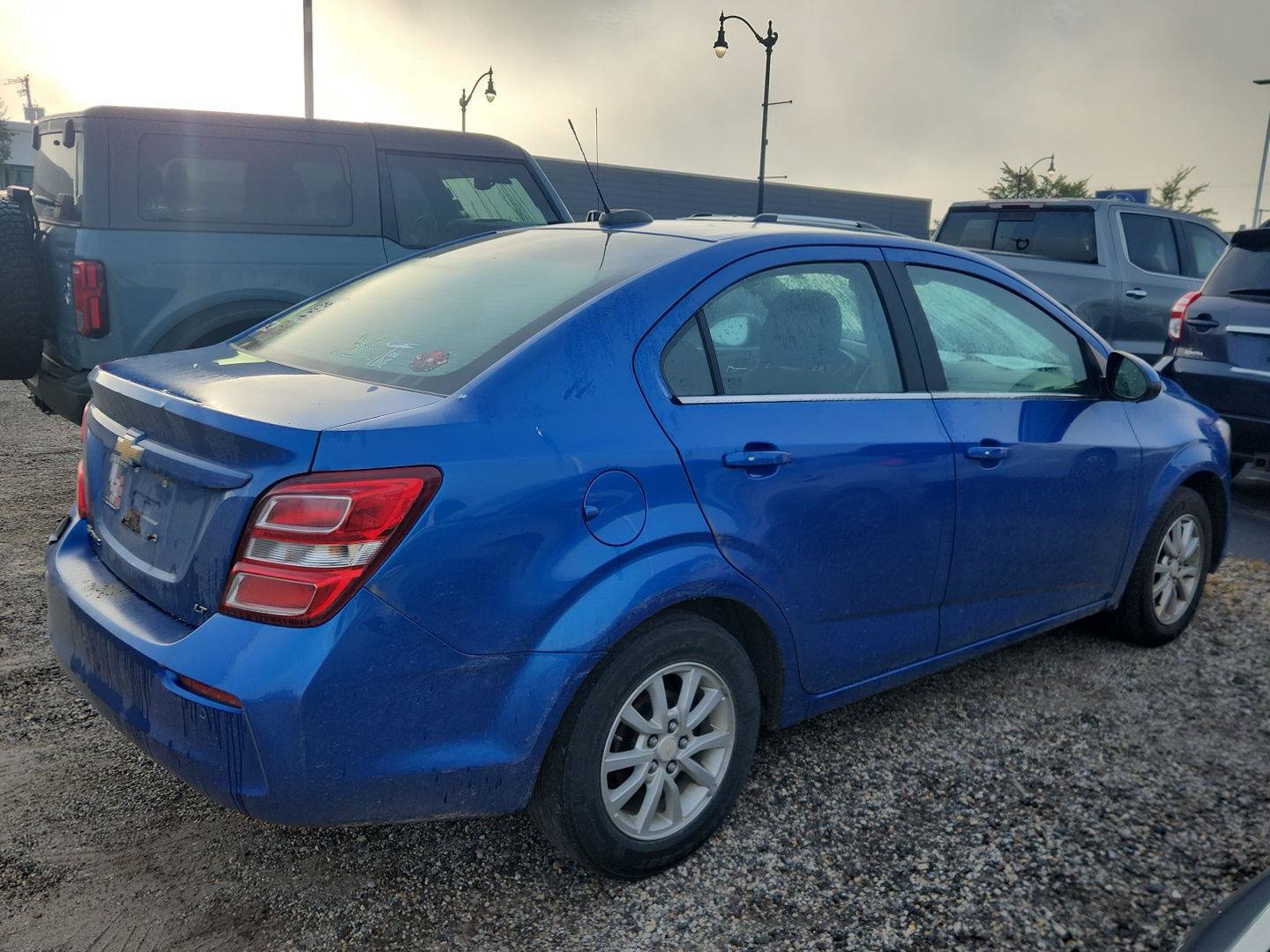 Used 2017 Chevrolet Sonic LT w/ Convenience Package FWD image 9