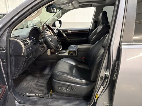 Used 2019 Lexus GX 460 Premium AWD/4WD image 6