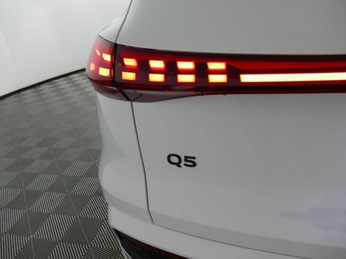 New 2025 Audi Q5 Premium Plus image 31