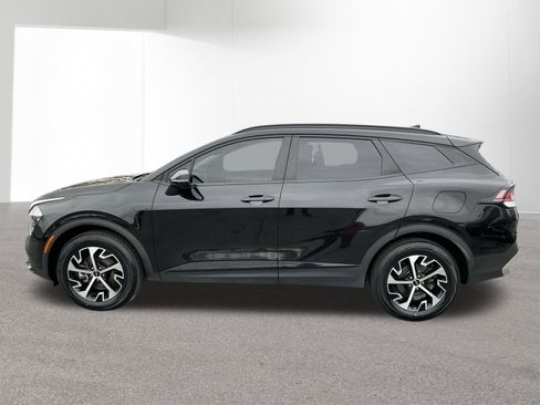 Certified 2023 Kia Sportage EX w/ EX Premium Package AWD/4WD image 6