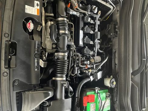 Used 2018 Honda Accord Sport image 16