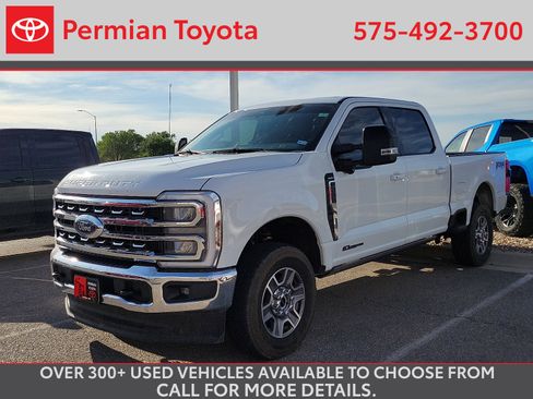 Used 2025 Ford F250 Lariat w/ FX4 Off-Road Package AWD/4WD image 1