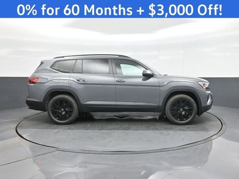 New 2026 Volkswagen Atlas SE image 5