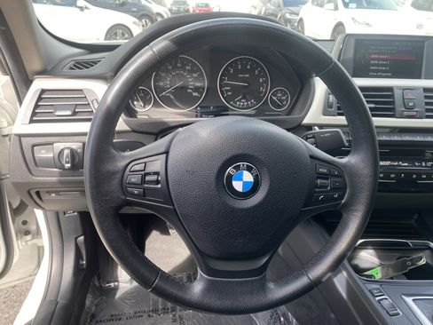 Used 2018 BMW 320i Sedan w/ Convenience Package RWD image 23