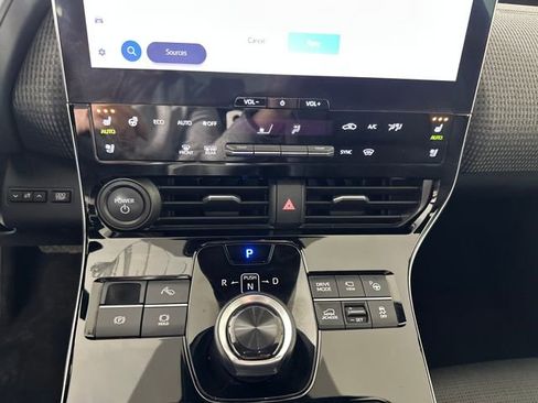 Used 2023 Subaru Solterra AWD image 23