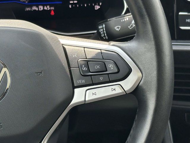 Used 2024 Volkswagen Jetta SE w/ Panoramic Sunroof Package FWD image 24