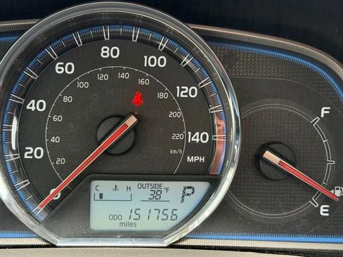 Used 2015 Toyota RAV4 Limited w/ Technology Package image 22