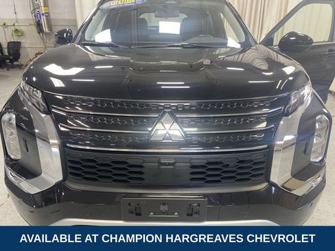 Used 2024 Mitsubishi Outlander SE AWD/4WD image 39
