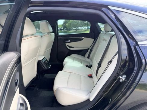 Used 2017 Chevrolet Impala Premier w/ Enhanced Convenience Package FWD image 8