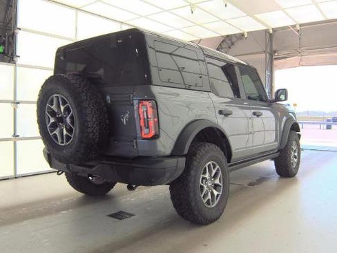 Used 2025 Ford Bronco Badlands AWD/4WD image 4