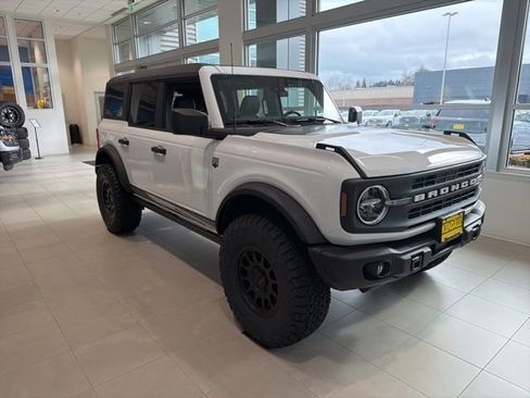 New 2025 Ford Bronco Big Bend w/ Black Diamond Package AWD/4WD image 3