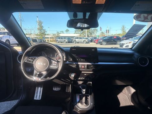 Used 2022 Kia Forte GT-Line w/ GT-Line Technology Package image 23