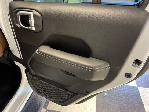 Used 2023 Jeep Wrangler Unlimited Sahara w/ Cold Weather Group AWD/4WD image 13