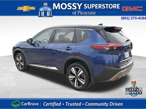 Used 2023 Nissan Rogue SL w/ SL Premium Package FWD image 3