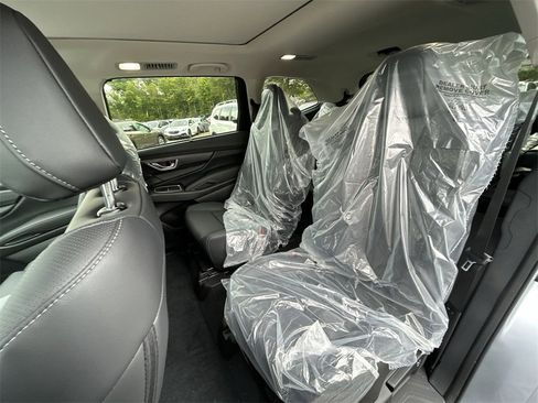 New 2025 Subaru Ascent Limited image 13