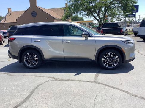 Used 2023 INFINITI QX60 Luxe w/ Cargo Package AWD/4WD image 9