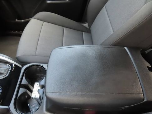 Used 2026 Chevrolet Colorado Trail Boss AWD/4WD image 36