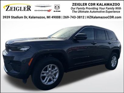 Certified 2023 Jeep Grand Cherokee Laredo w/ Luxury Tech Group I