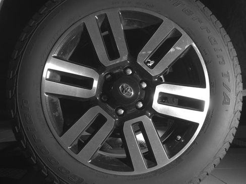 Used 2020 Toyota 4Runner Limited AWD/4WD image 12