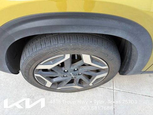 Certified 2024 Kia Seltos SX w/ SX Sunroof Package AWD/4WD image 4
