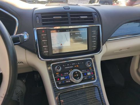 Used 2018 Lincoln Continental Black Label w/ Rear-seat Package FWD image 21