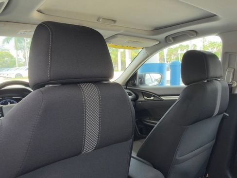 Used 2019 Honda Civic EX image 8