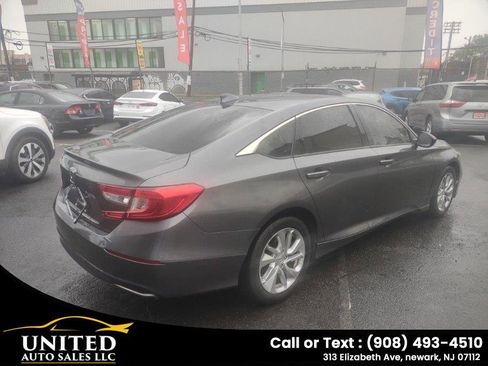Used 2018 Honda Accord LX image 8