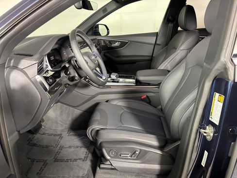 Used 2025 Audi Q8 Prestige AWD/4WD image 9
